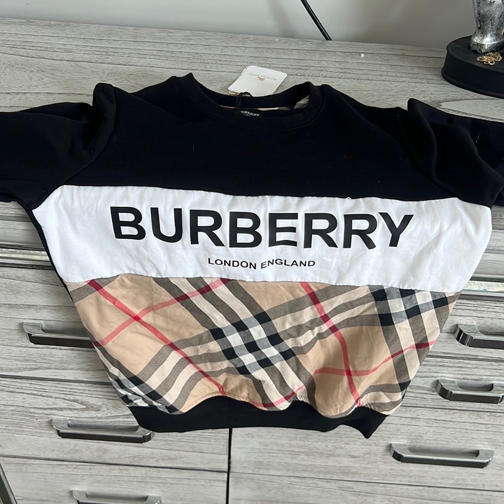 Burberry crewneck